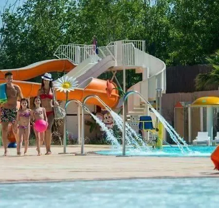 Camping Les Sables Du Midi
